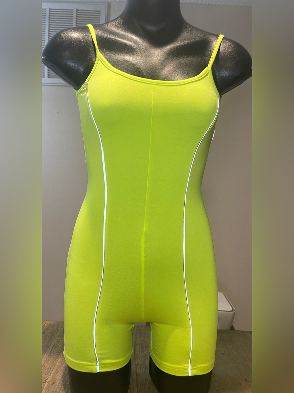 Honeybum Neon Green Slim Fit Women's Bodysuit Romper, Size Sm